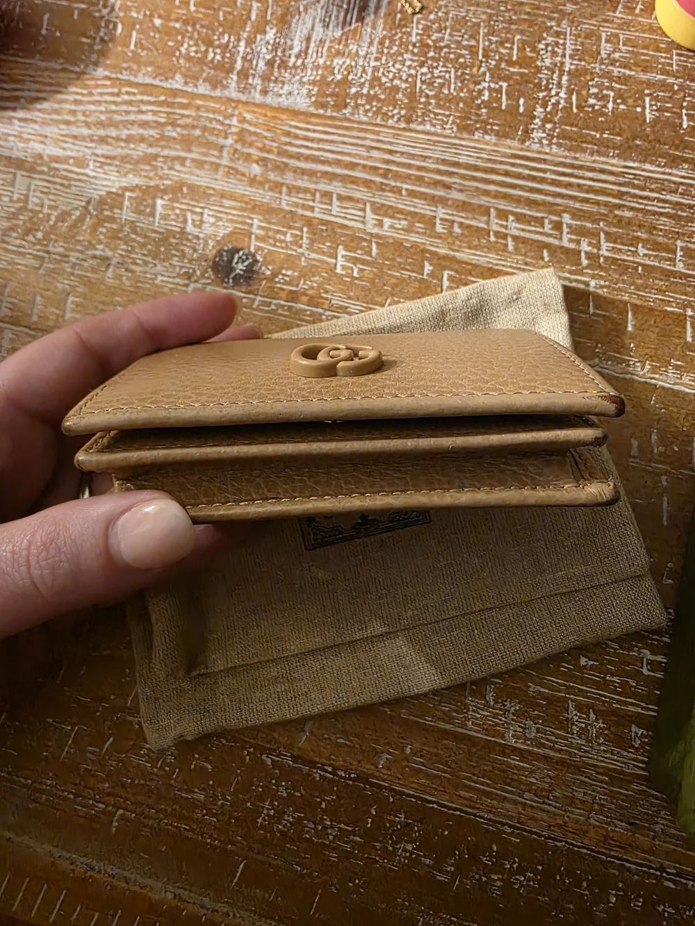 Gucci Marmont bifold wallet - Picture 3 of 5